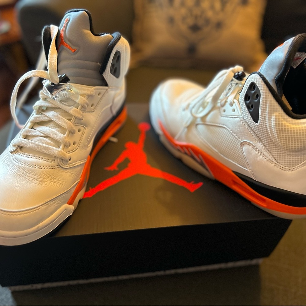 Jordan 5 Retro Shattered Backboard DC1060-100